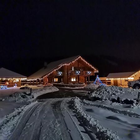Casa De Poveste Sucevita Eksteriør billede