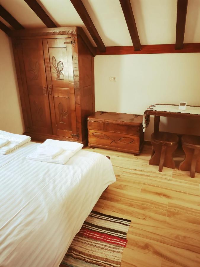 Casa De Poveste Sucevita Eksteriør billede
