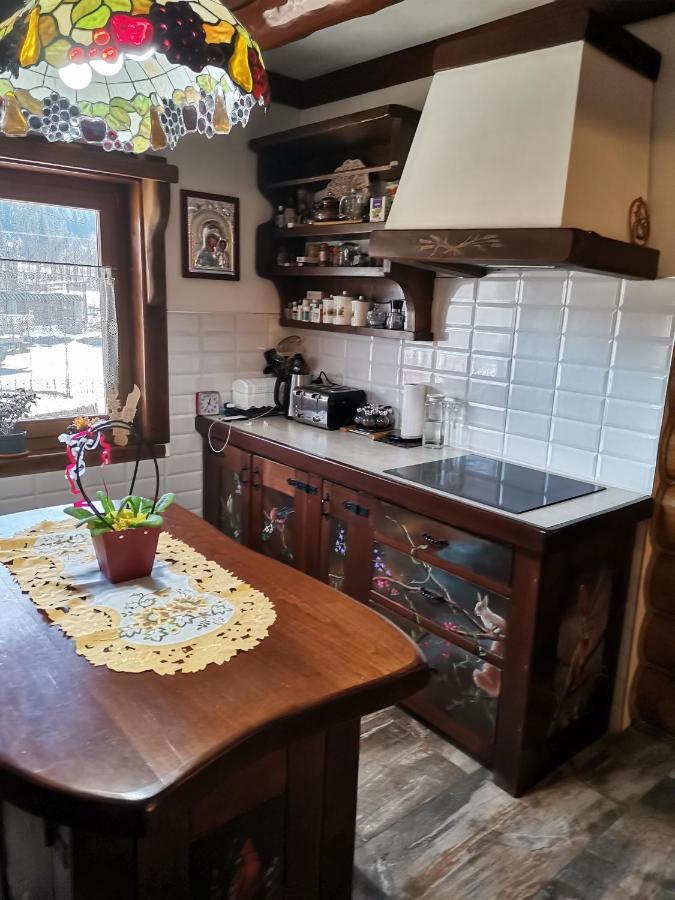 Casa De Poveste Sucevita Eksteriør billede